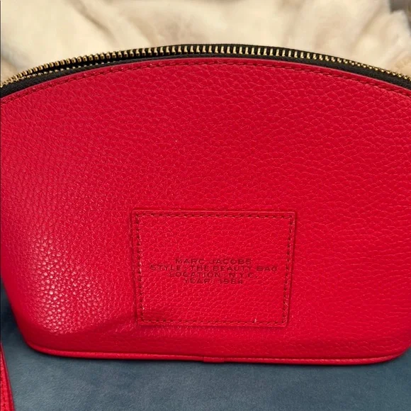 Marc Jacobs Red Beauty Bag - Picture 3 of 5